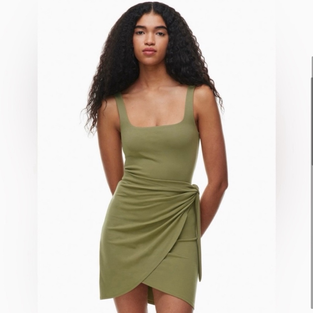 Aritzia Saturn Wilfred dress NWOT